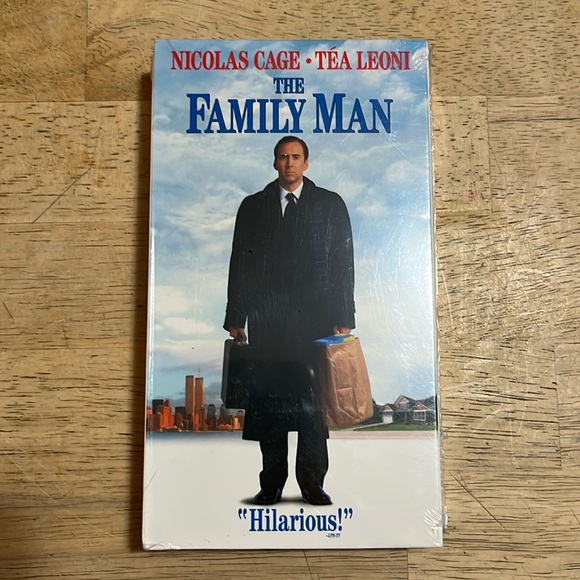 The Family Man VHS Featuring Nicolas Cage Sealed - Picture 1 of 2